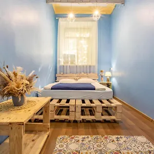  Hostel Garis Factory Ukrayna